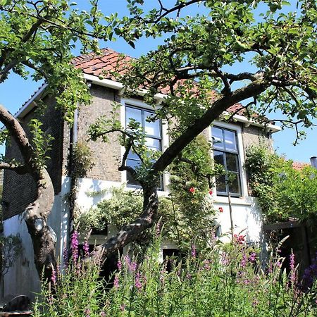 חאודה Apple Tree Cottage - Charming Home At Beautiful Canal In Our Idyllic Garden מראה חיצוני תמונה