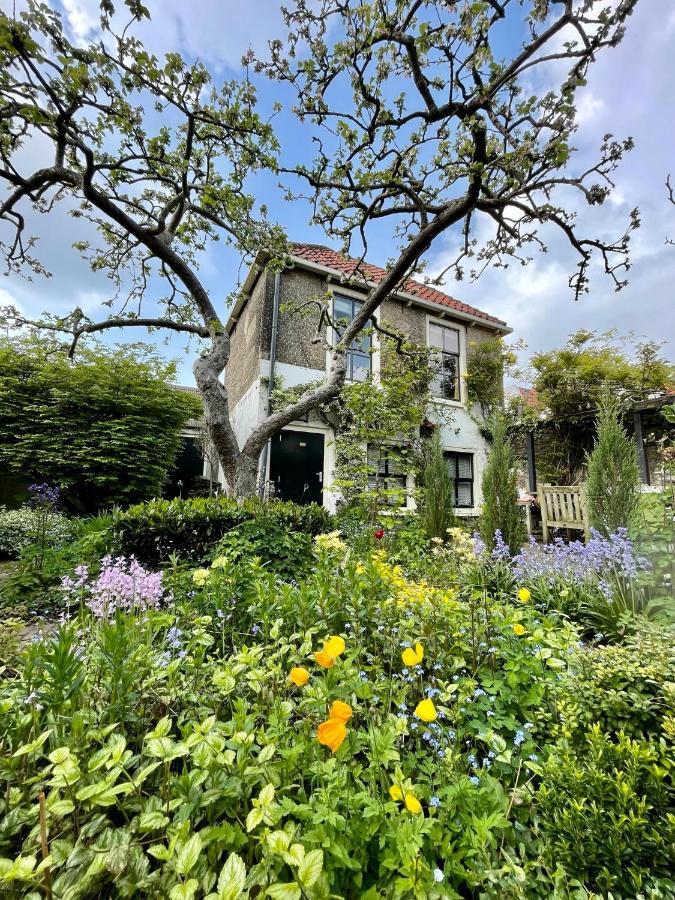 חאודה Apple Tree Cottage - Charming Home At Beautiful Canal In Our Idyllic Garden מראה חיצוני תמונה