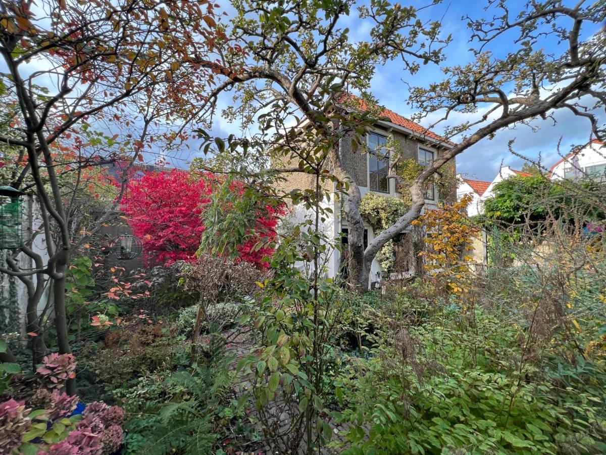 חאודה Apple Tree Cottage - Charming Home At Beautiful Canal In Our Idyllic Garden מראה חיצוני תמונה