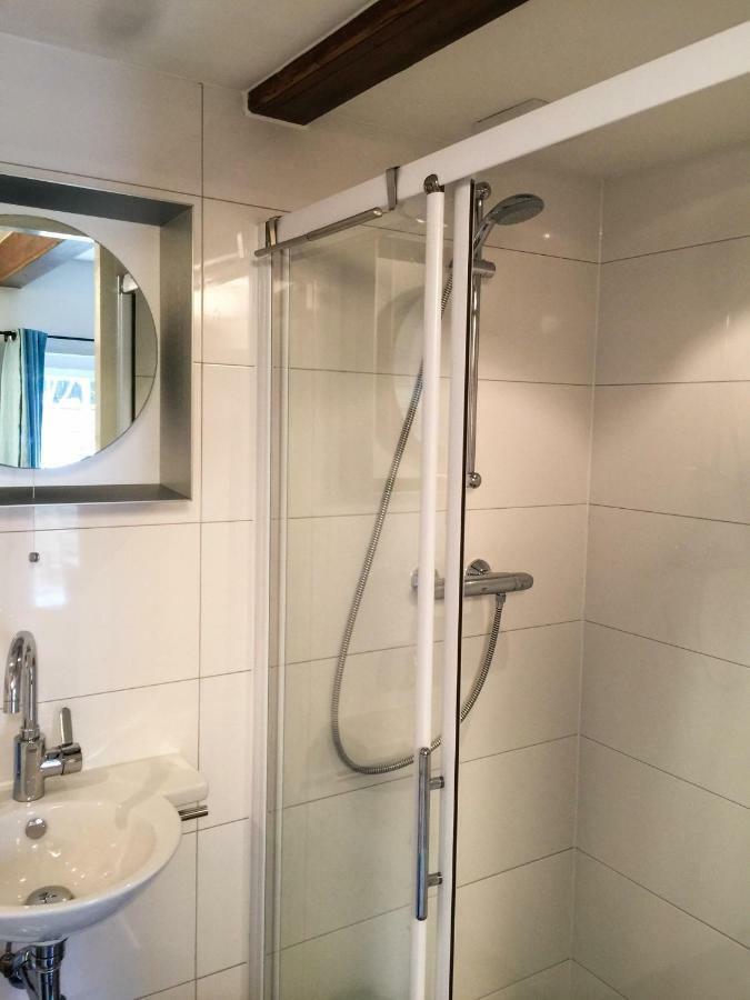 חאודה Apple Tree Cottage - Charming Home At Beautiful Canal In Our Idyllic Garden מראה חיצוני תמונה