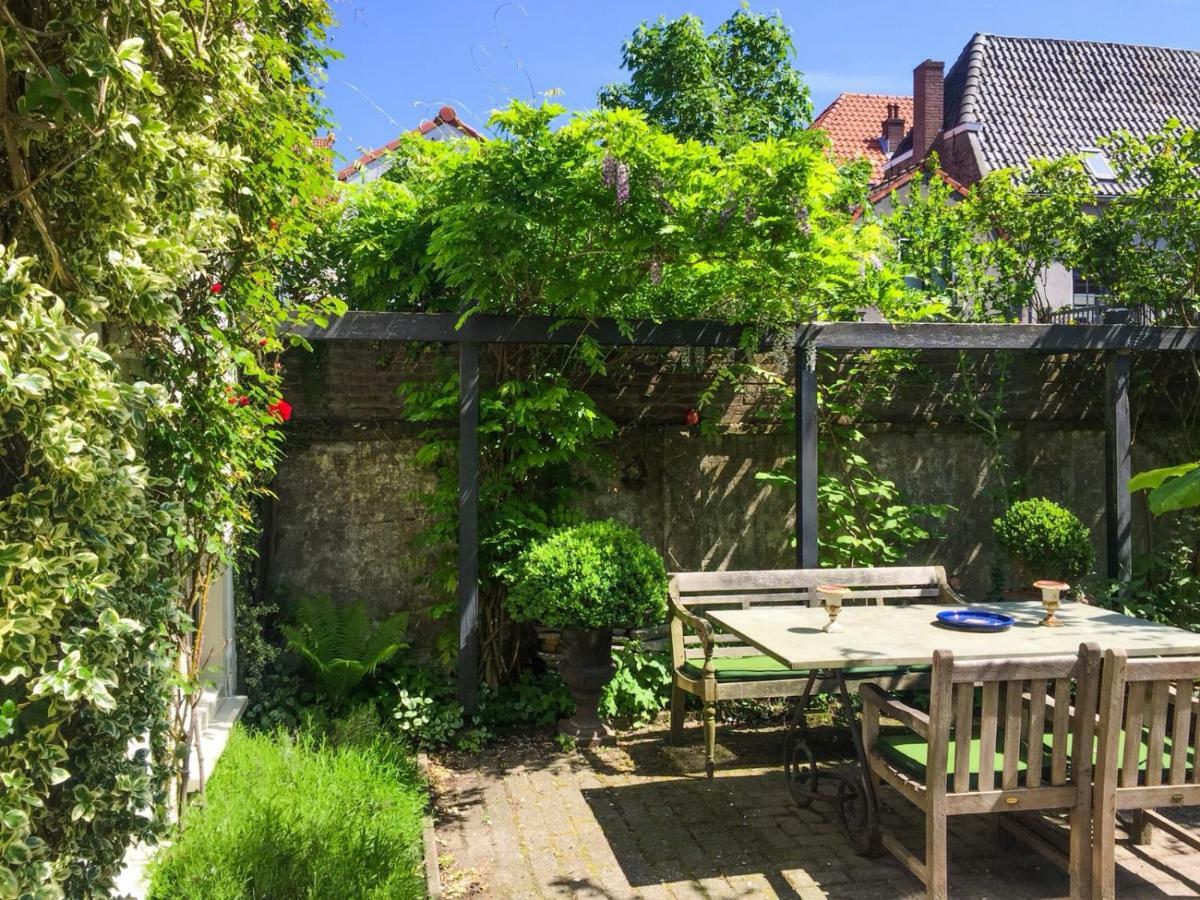 חאודה Apple Tree Cottage - Charming Home At Beautiful Canal In Our Idyllic Garden מראה חיצוני תמונה