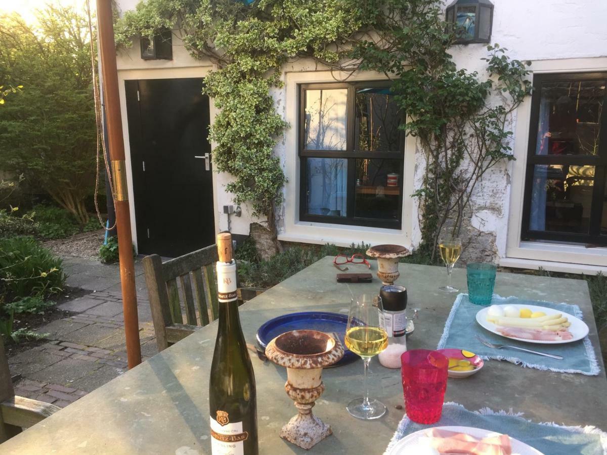 חאודה Apple Tree Cottage - Charming Home At Beautiful Canal In Our Idyllic Garden מראה חיצוני תמונה