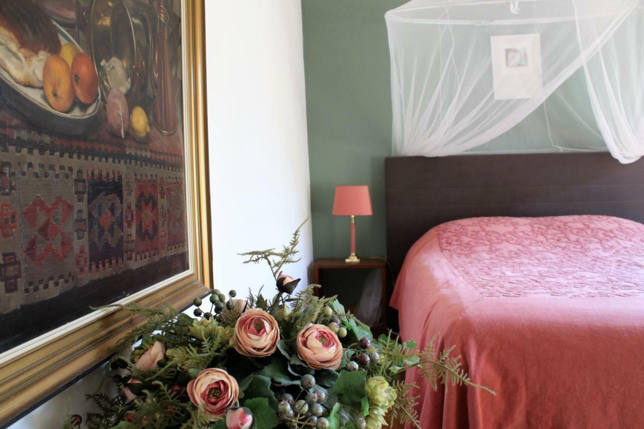 חאודה Apple Tree Cottage - Charming Home At Beautiful Canal In Our Idyllic Garden מראה חיצוני תמונה